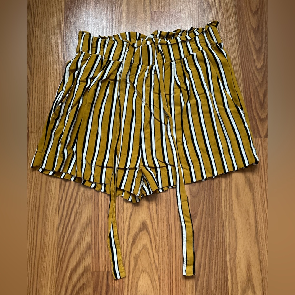 Yellow Striped Flowy Summer Shorts with Pockets
